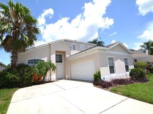 946 Bloomingdale Dr, Davenport, FL 33897