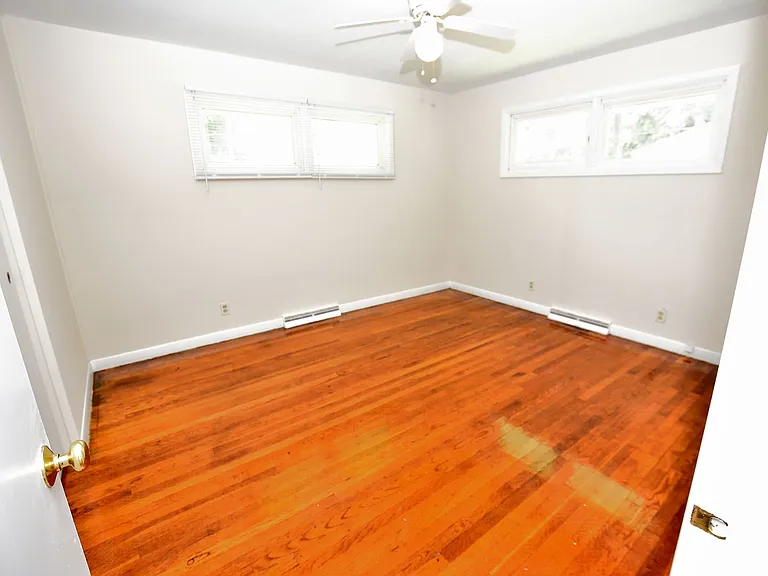 312 Oakdale Rd — Photo 7