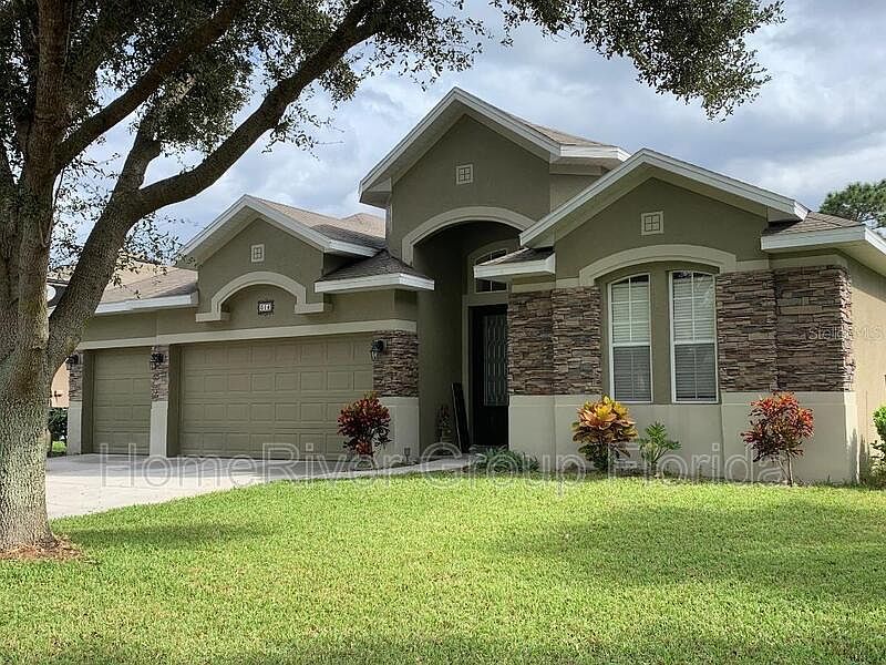 1st image of 514 Woodford Dr