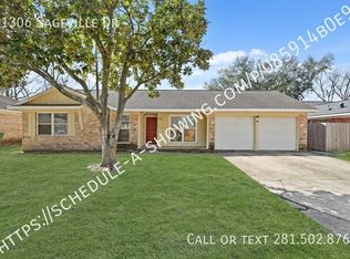 11306 Sageville Dr, Houston, TX 77089