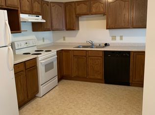 1550 Raveen St APT 6, Fort Atkinson, WI 53538