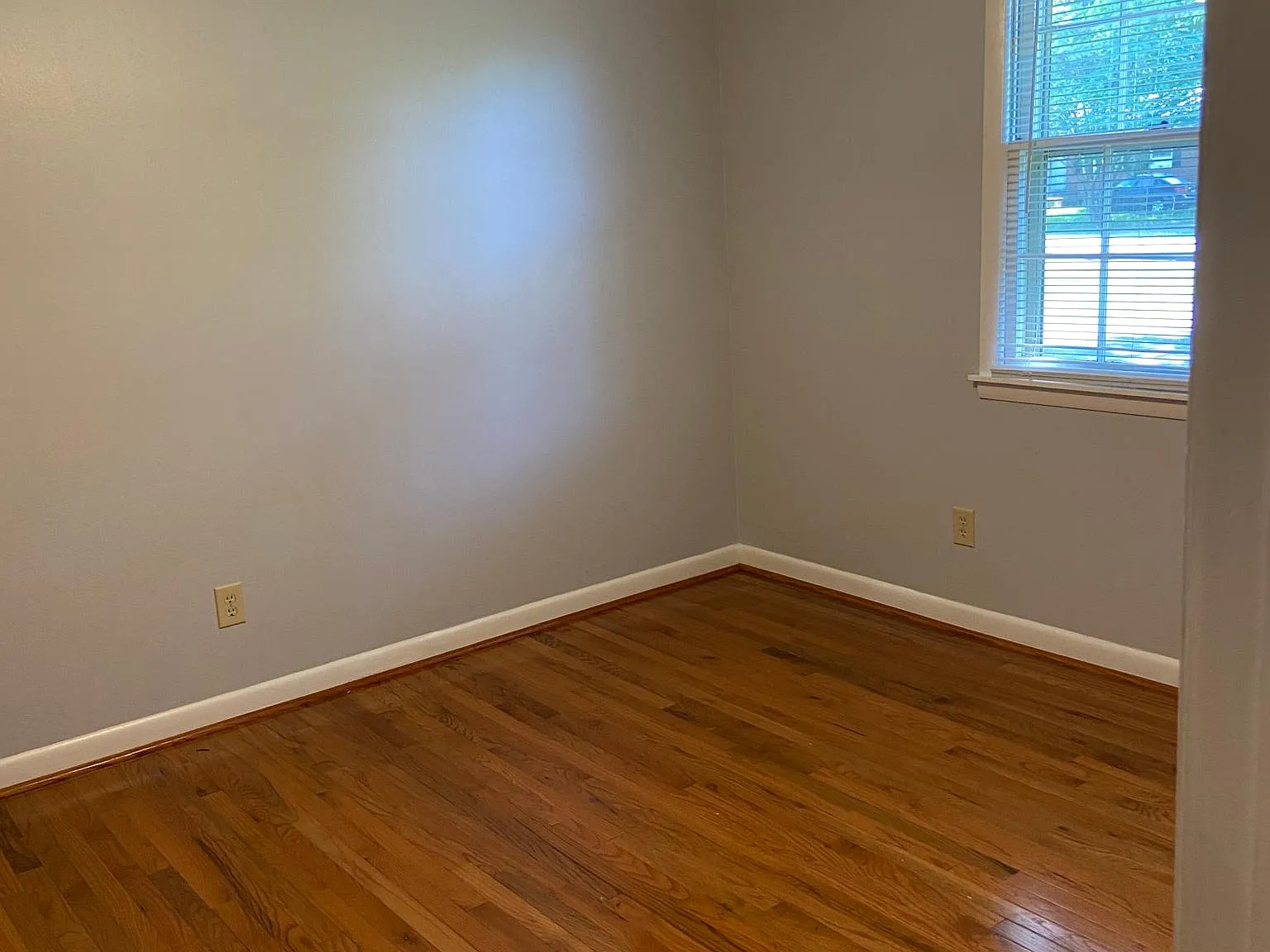 2 bed, 890 sqft, $1,400 — Photo 4