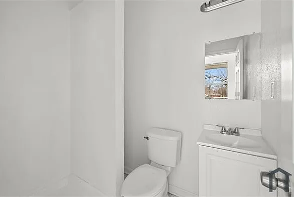 1217 Fulton Ave — Photo 15