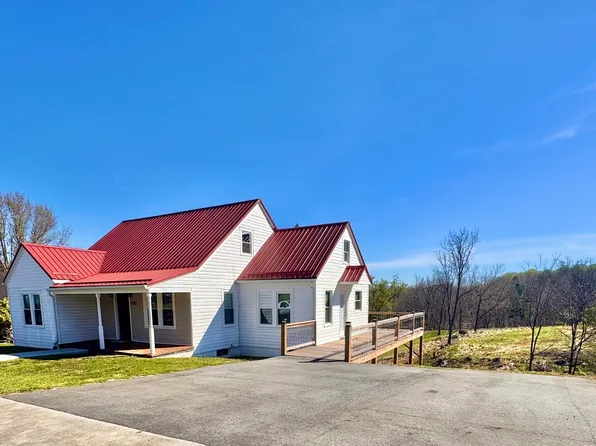 1105 N Main St, Hillsville, VA 24343