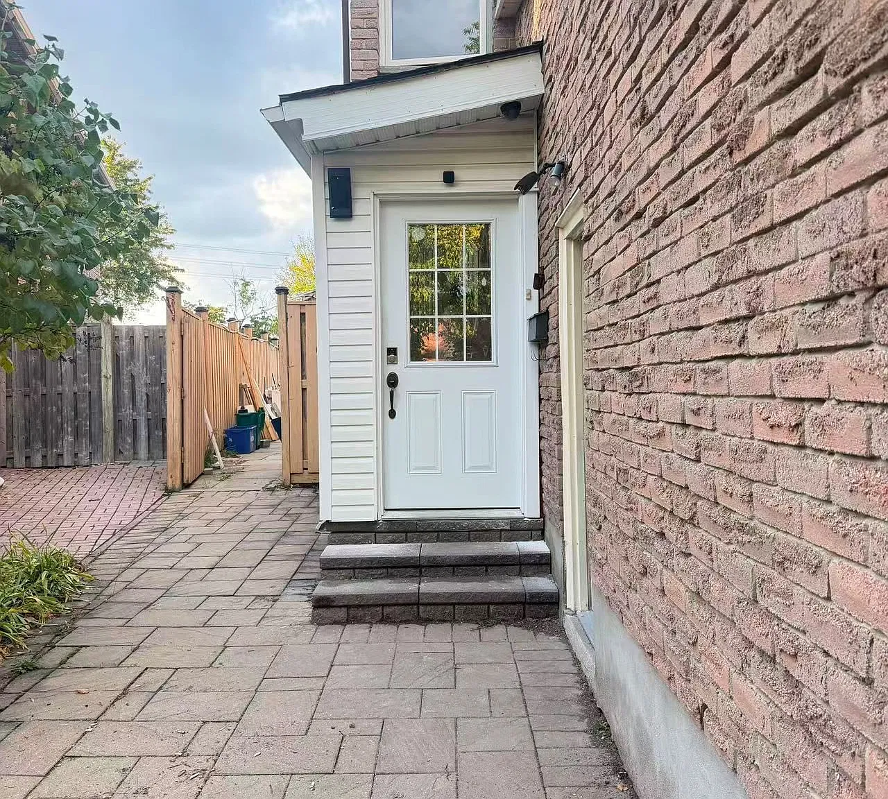 5 bed, $3,500 — Photo 1