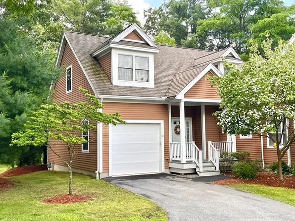 61 Woodland Park Dr, Haverhill, MA 01830