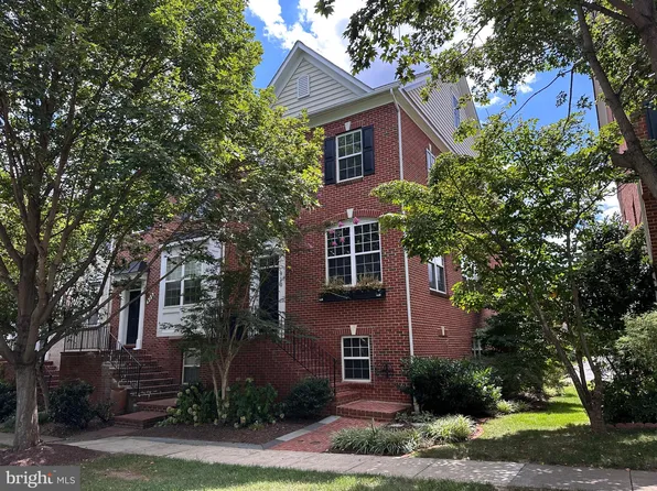 910 Pleasant Dr, Rockville, MD 20850