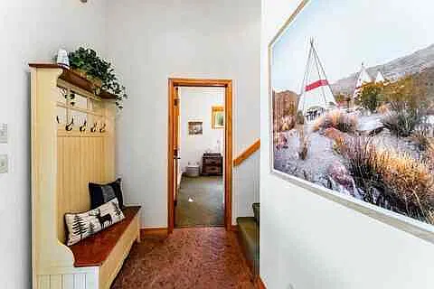 150 La Bar Ln — Photo 3