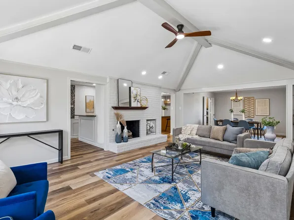 8115 Old Moss Rd, Dallas, TX 75231