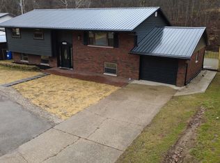 7376 County Road 15, Chesapeake, OH 45619