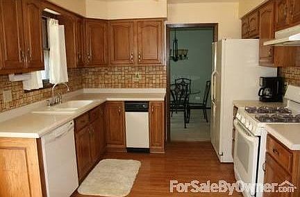 4th image of 18048 65th Ave