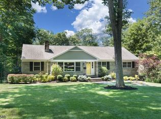 139 Dogwood Ln, Berkeley Heights, NJ 07922