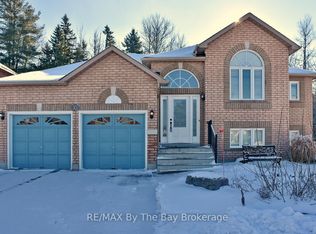 10 Cherry Sands Cres, Wasaga Beach, ON L9Z1P5