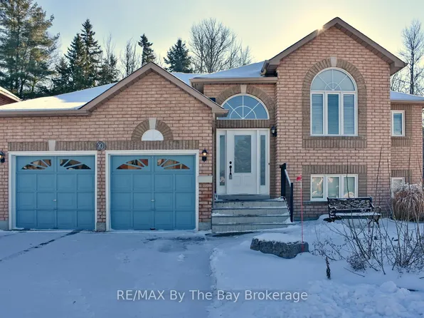 10 Cherry Sands Cres, Wasaga Beach, ON L9Z 1P5