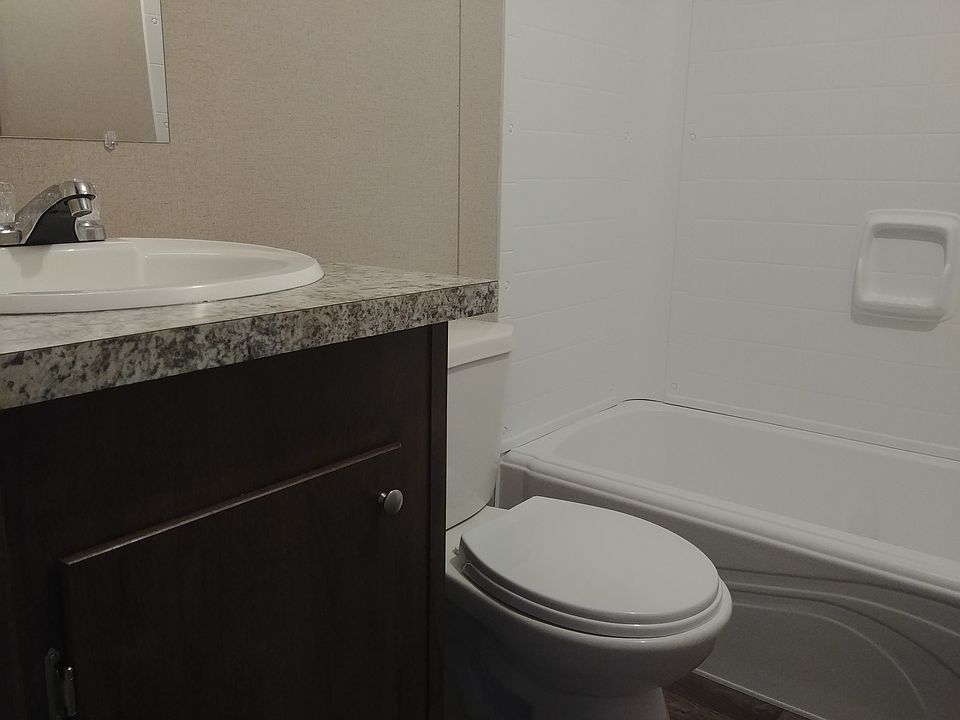 2nd image of 5021 Yellow Pine Dr