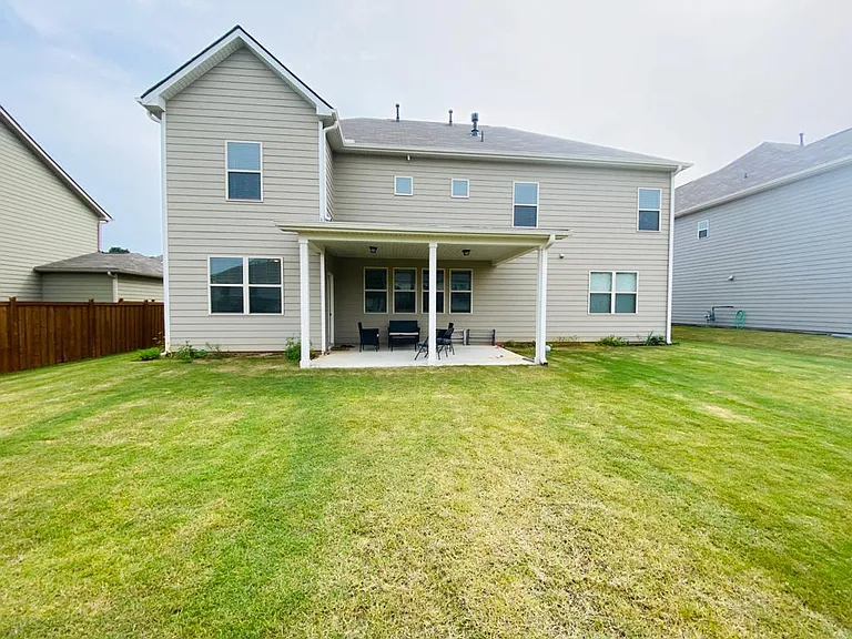 7445 Olivia View Ct — Photo 8
