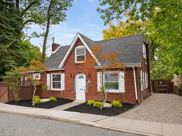 14 Wyckoff Street, Matawan, NJ 07747