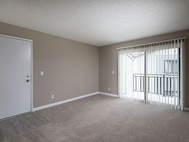 Oro Vista Apartments — Photo 21