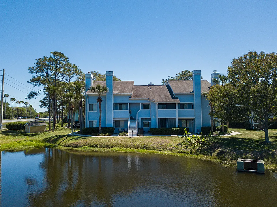 100 Fairway Park Blvd #608