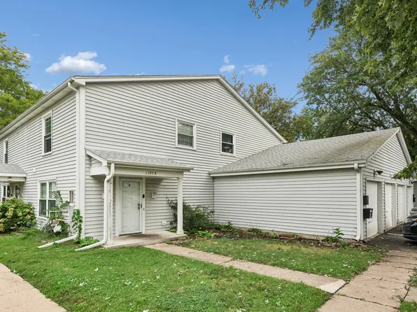 1395 S Glen Cir APT B, Aurora, IL 60506