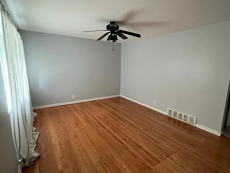 4843 Elm St #A — Photo 5