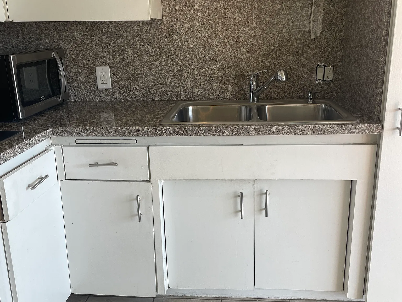 1 bed, $2,595 — Photo 4