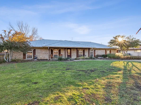 142 Moonlight Dr, Murphy, TX 75094