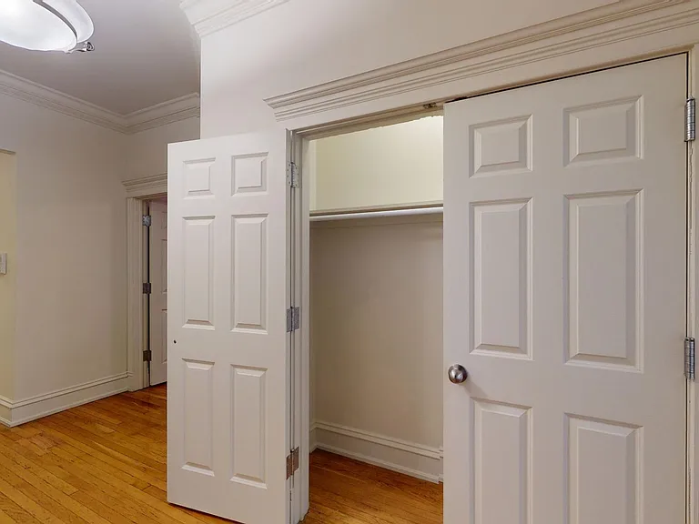 5533 S. Blackstone — Photo 23