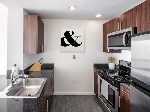 343 Gold Street image 8 of 35