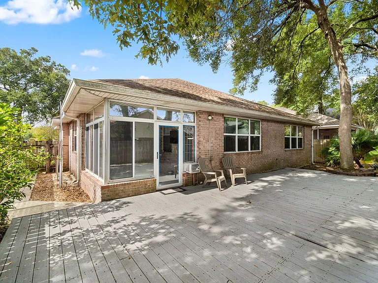 8432 Millstream Dr — Photo 42