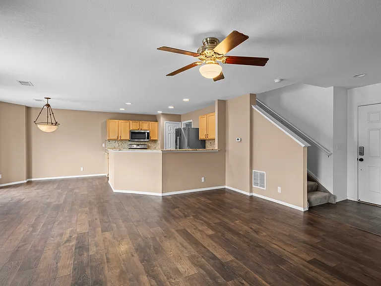 13849 Locust St — Photo 7