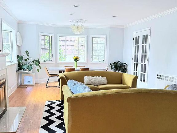 4th image of 11 W Terrace Road