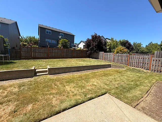 301 SW Howard Dr — Photo 16