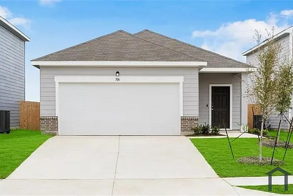 3 bed, 1412 sqft, $2,100 — Photo 2