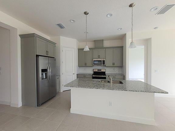 4th image of 6229 Woodhaven Village Dr