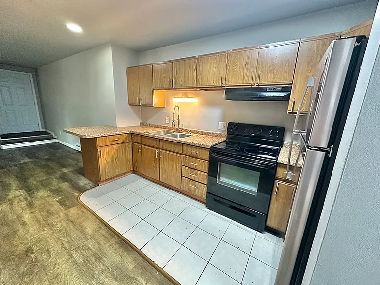 835 Wisconsin St #2D — Photo 4