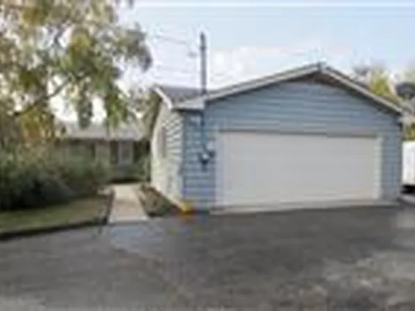 1329 N Drake Rd, Kalamazoo, MI 49006