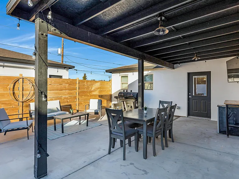 250 W Tulsa St — Photo 35