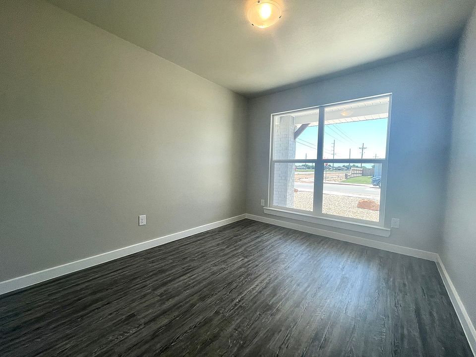 2nd image of 3402 Urbana Pl