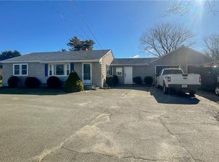 1365 E Main Rd, Portsmouth, RI 02871