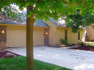 6823 Laurelwood Cv, Fort Wayne, IN 46835