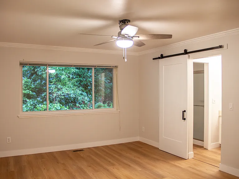 4708 Bear Creek Ln — Photo 20