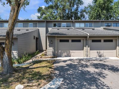 753 Peninsula Ct #305, Ann Arbor, MI, 48105