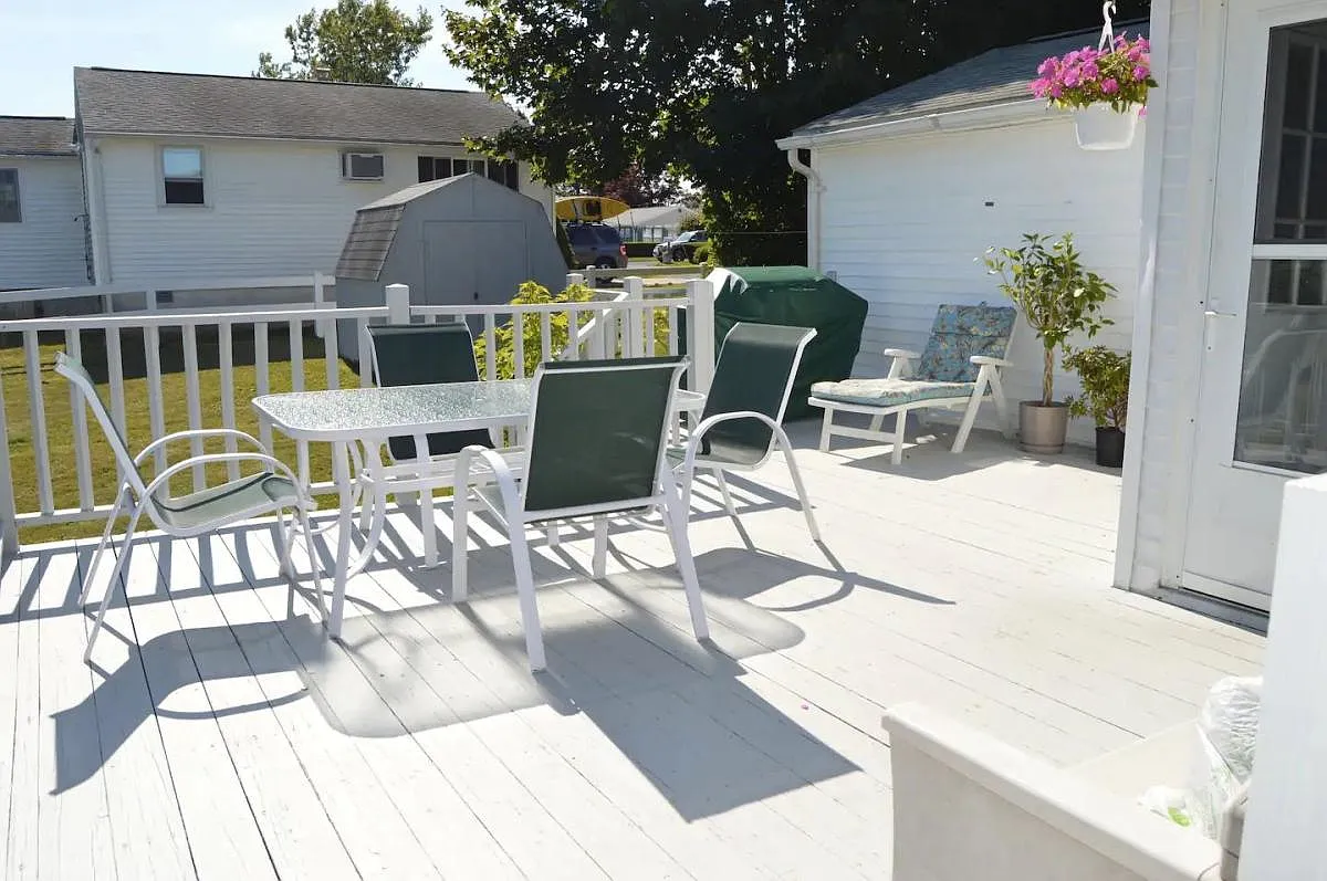 3 bed, 796 sqft, $1,950 — Photo 2