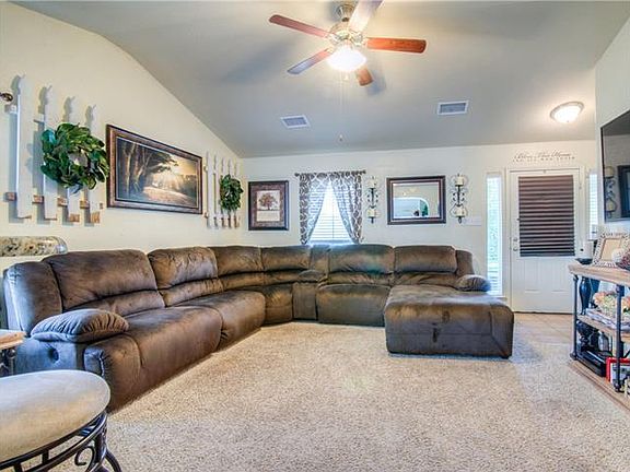 4th image of 847 Heritage Springs Trl