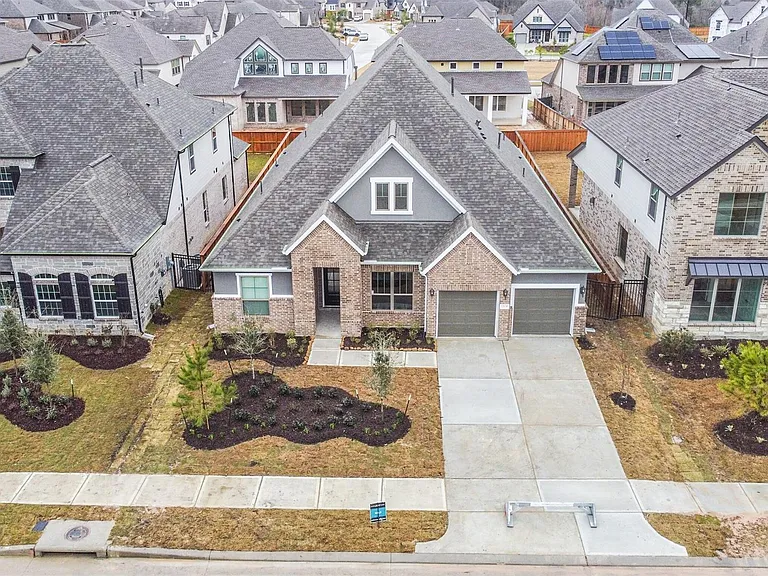 27124 Regal Scott Dr — Photo 2