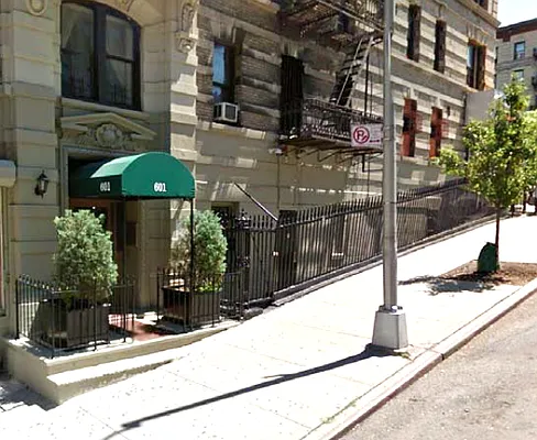 Rented by New York Residence | media 27