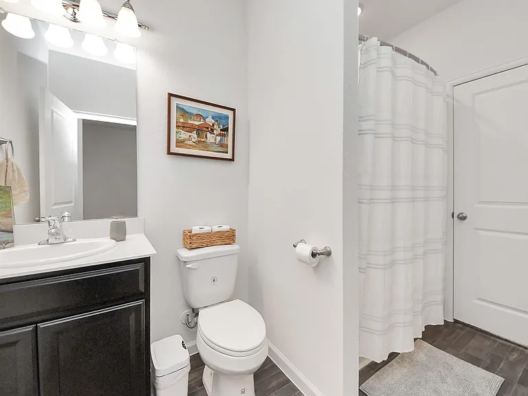 1024 Banyon Tree Ln — Photo 24
