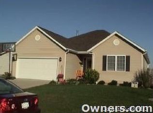 433 Pine View Dr, Auburn, IL 62615