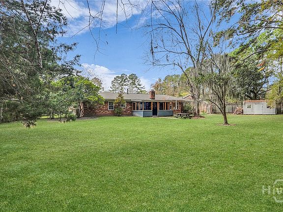 4th image of 202 Sunderland Drive